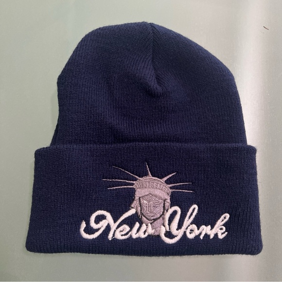 Unbranded Bronx New York Set of 2 Blue & Red Winter Beanie Caps NWOT!!! - Picture 3 of 6